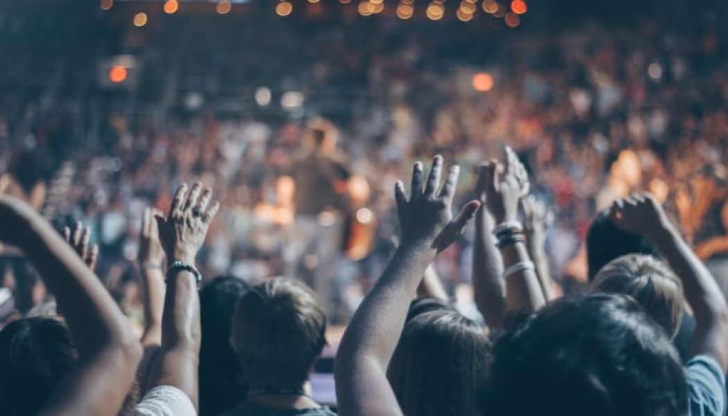 Social Distancing Ignored in 5,000-Person Electronic Concert in Nice, France Over the Weekend