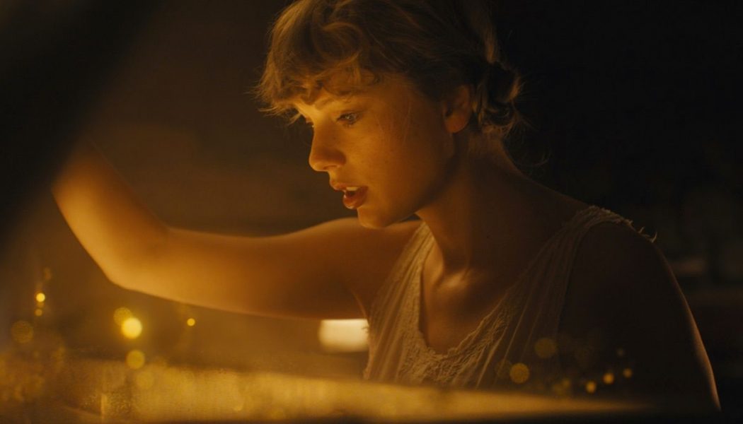 Taylor Swift’s folklore Dismantles Her Own Self-Mythologizing: Review