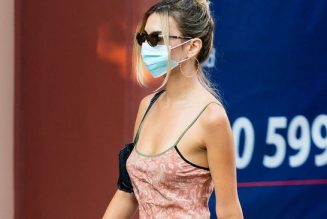 The 4 Throw-On Dresses Emily Ratajkowski Is Wearing This Summer