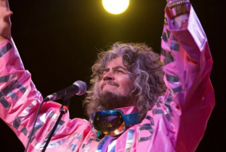 The Flaming Lips Share Dreamy Ode to the “Dinosaurs on the Mountain”: Stream