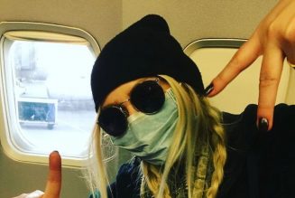 THE PRETTY RECKLESS’s TAYLOR MOMSEN Wore Masks On Airplanes Even Before COVID-19 Pandemic