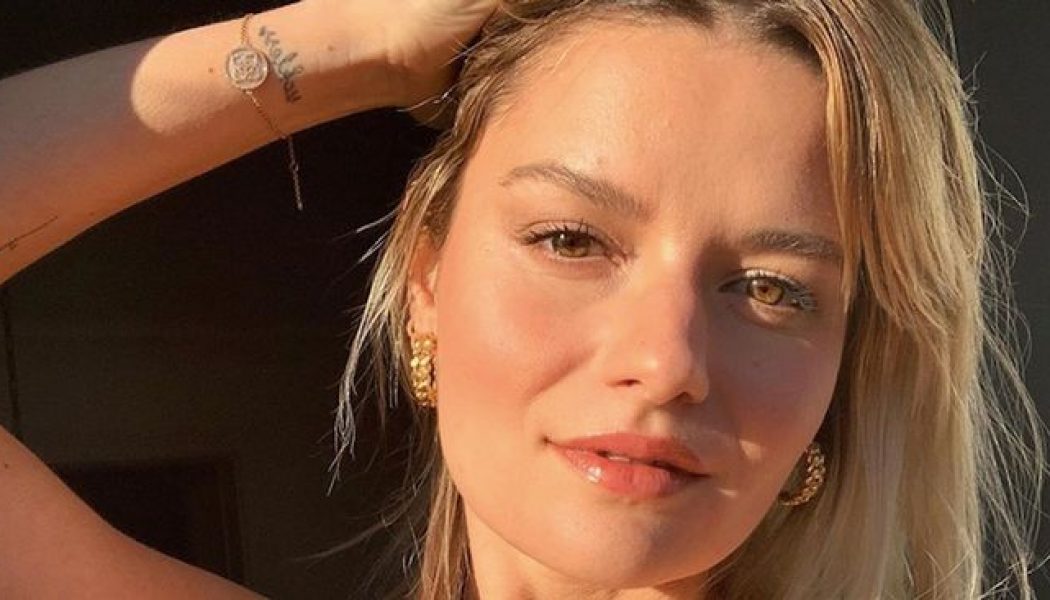 This Is the Best-Selling Serum in French Pharmacies