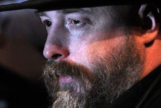 Warren Ellis abused star power in fan relationships, say dozens of women