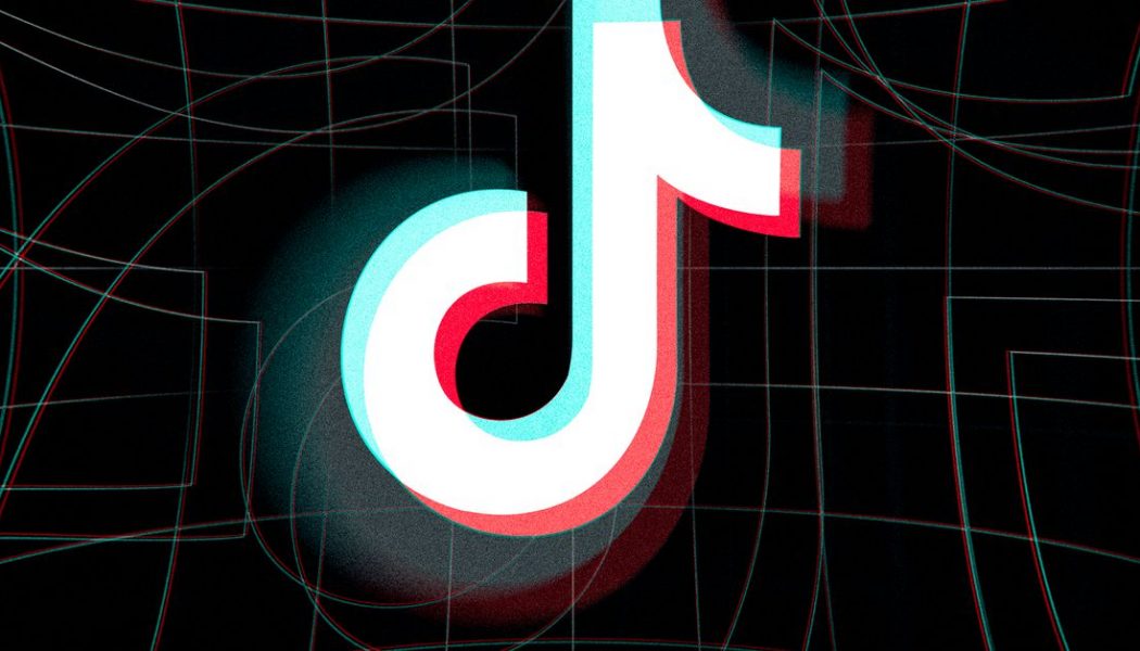 Wells Fargo directs employees to remove TikTok from company mobile devices