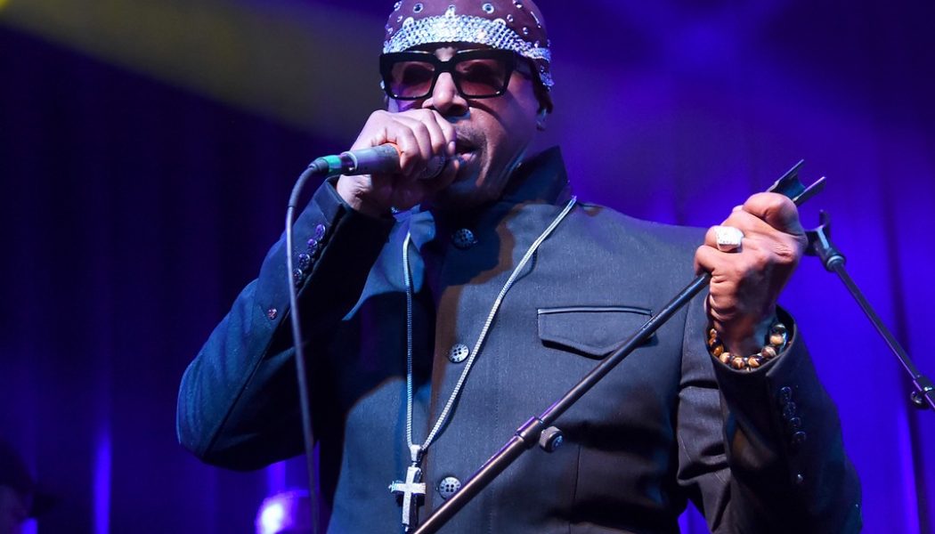 A Principal Flipped ‘U Can’t Touch This’ Into a School Safety Anthem and MC Hammer Says It’s 2 Legit