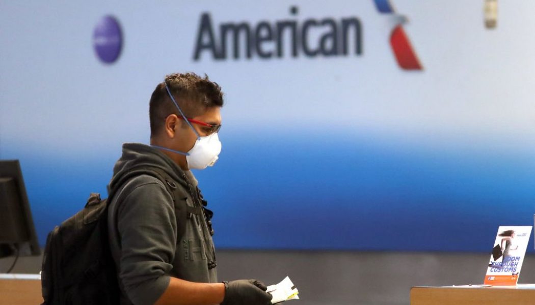American Airlines Passenger Catches On Flight Fade For Not Wearing A Mask