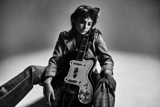 Angel Olsen Shares ‘Waving, Smiling’ From Upcoming Whole New Mess Album