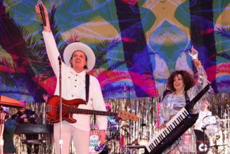 Arcade Fire’s Win Butler and Régine Chassagne Give Three-Song Livestream Performance: Watch