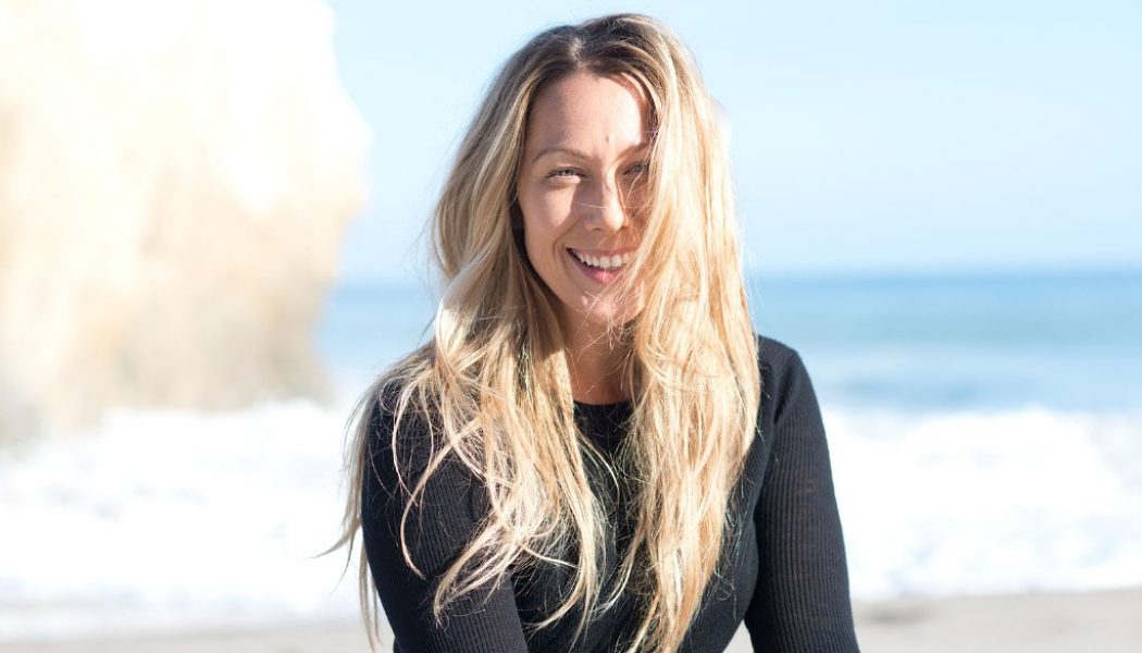 Colbie Caillat Leaves Her Band Gone West: ‘This Was Not an Easy Decision’