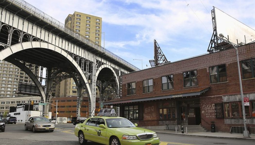 Friday Morning #Blackout Hits Manhattan And Queens