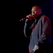 GZA Sparks Flat Earth and Anti-Vax Debate on Social Media