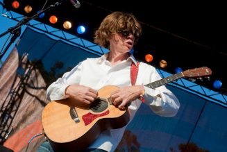 Hear Thurston Moore’s Unplugged Cover of Galaxie 500’s ‘Another Day’