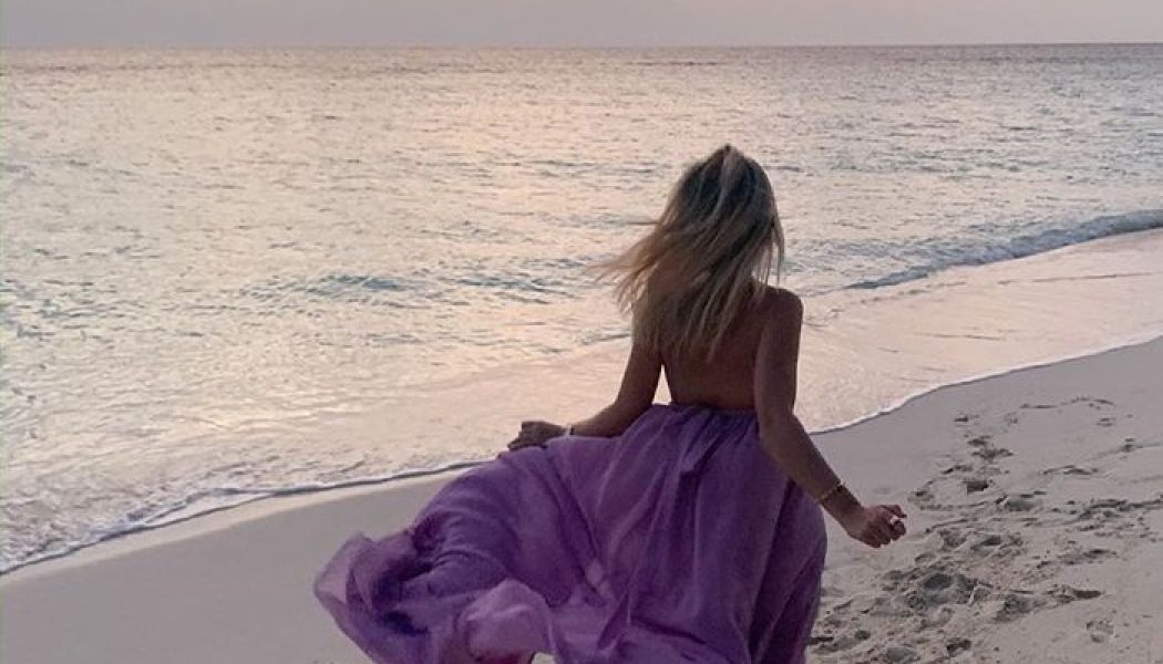 I Asked a Lot of Stylish Women the 5 Things They Always Pack in Their Suitcase