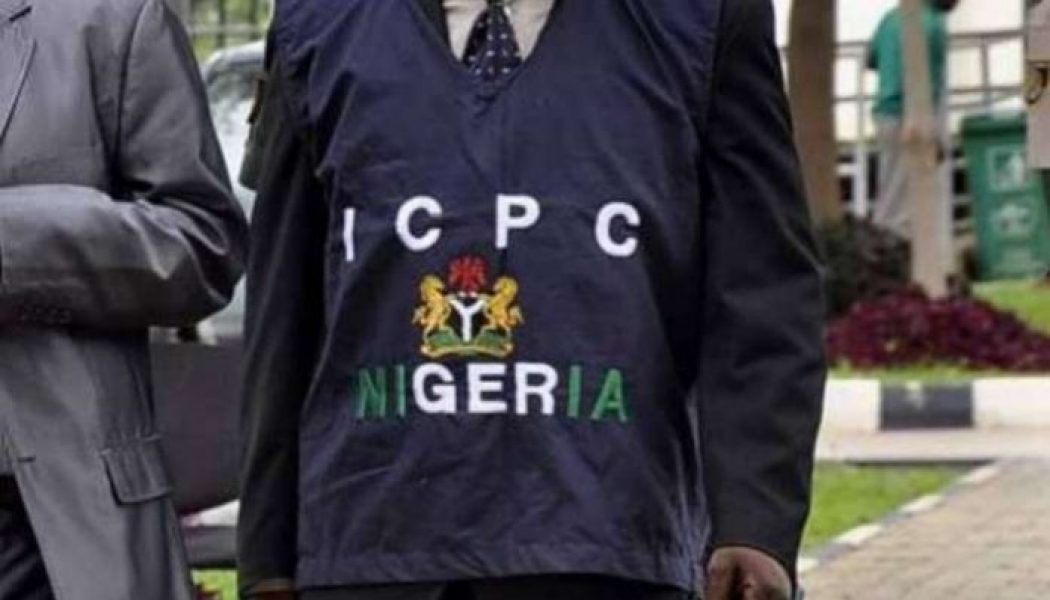 ICPC busts vehicle particulars fraud syndicate in Lagos, arrests 25