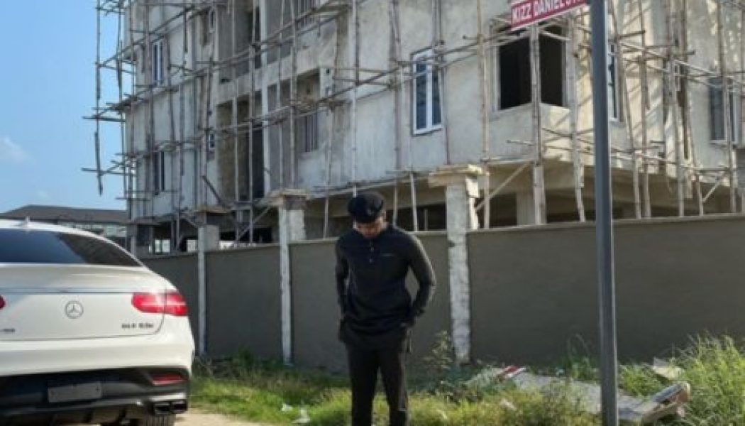 Kizz Daniel gets street named after him in Lagos