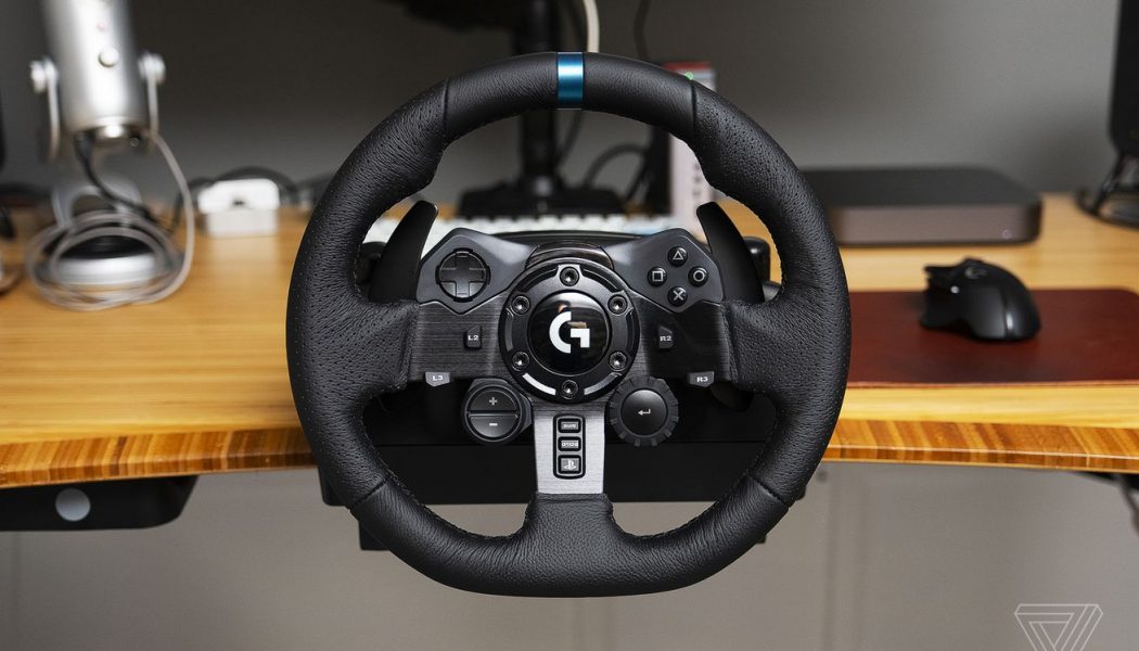 Logitech’s new G923 racing wheel comes with an advanced force feedback system