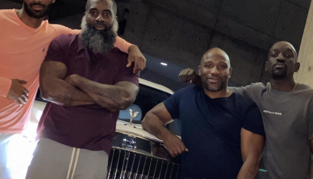 Loon Prayed At A Mosque As Soon As He Was Released, Transported In Rolls Royce