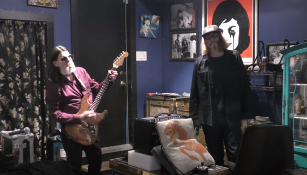 Mark Lanegan and Dylan Carlson Collab on Cover of Galaxie 500’s ‘Summertime’