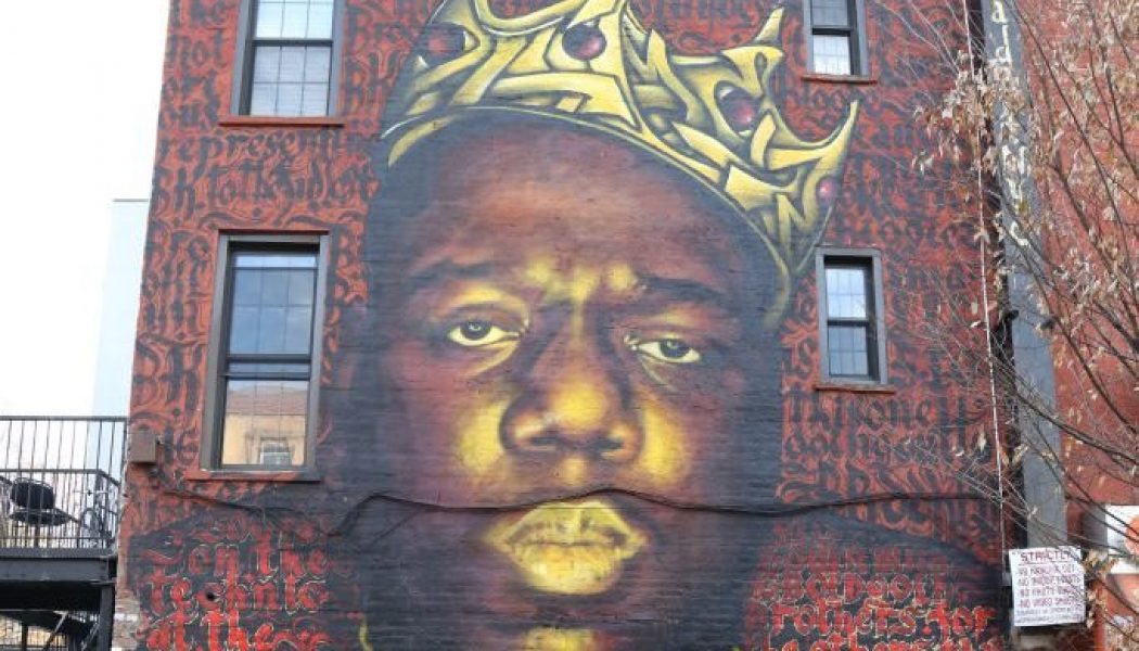 Notorious B.I.G.’s Crown And Newly Uncovered 2Pac Letters Will Hit Auction