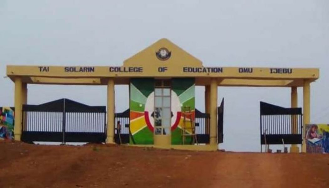 Ogun students leaders pass vote of confidence on college provost