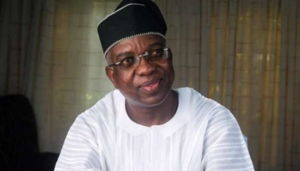 Oyo deputy governor empowers 500 youths with farmland