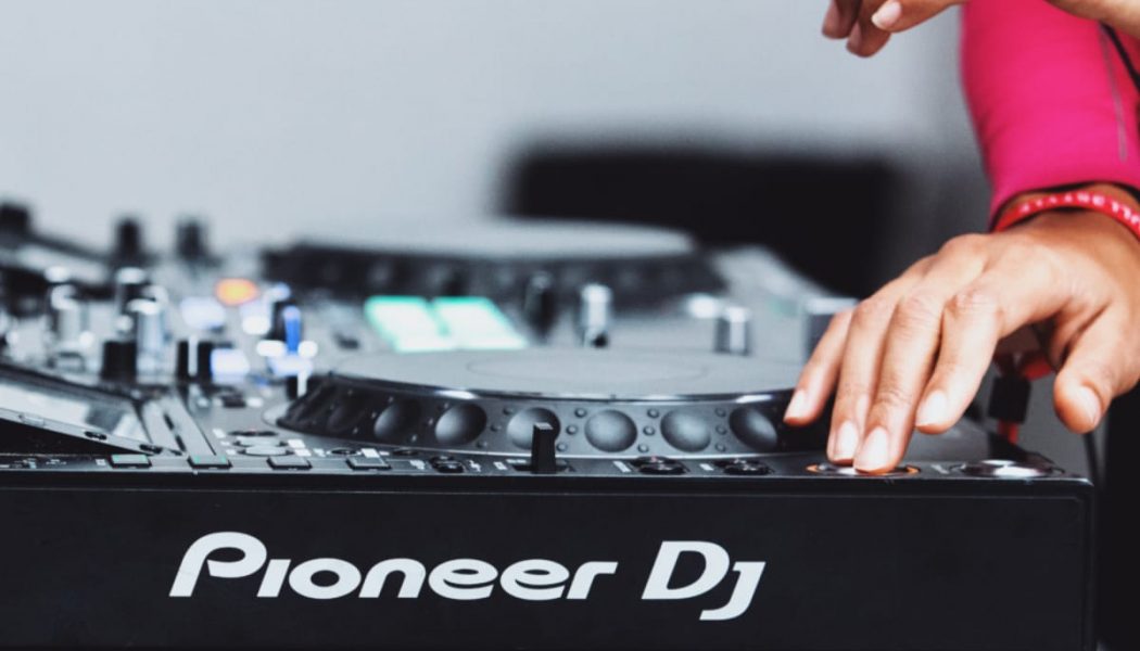 Pioneer DJ Announces New Season of “DJs in PJs” with Kaskade, Modestep, More
