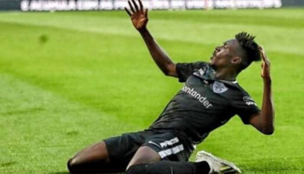 Porto sign Nigerian left-back on five-year deal