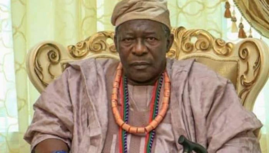 President Buhari mourns deceased Attah Igala