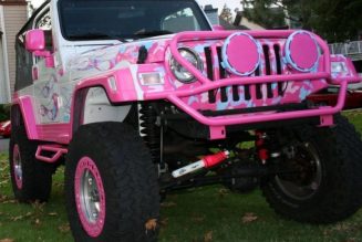 Real-Life Barbie Jeep Looks Pretty in Pink, and You Know You Want It