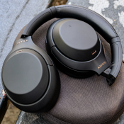 Sony WH-1000XM4 review: the best noise-canceling headphones get better