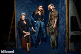 The Chicks Sing National Anthem at the 2020 DNC: Watch the Performance