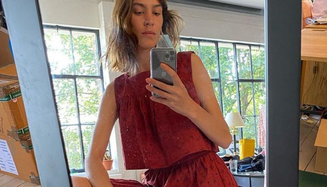 These Are the Summer Sandals Alexa Chung and Sienna Miller Agree On
