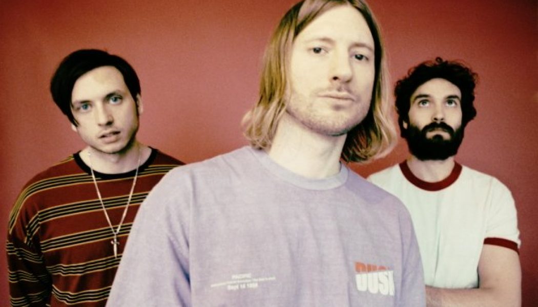 DINOSAUR PILE-UP Releases Music Video For Cover Of RUN-DMC’s ‘It’s Tricky’