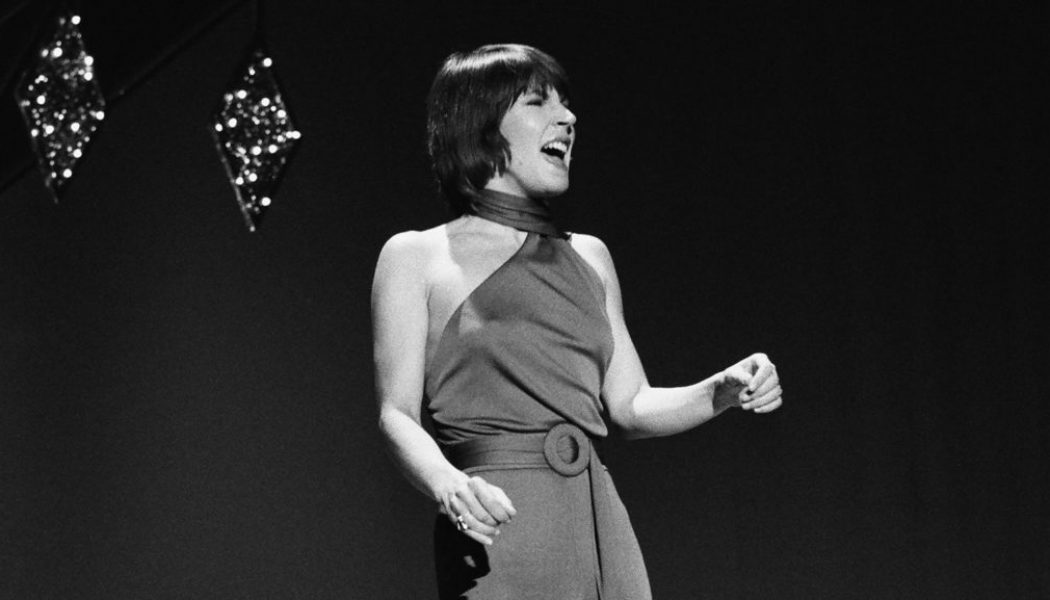 Forever No. 1: Helen Reddy’s ‘Delta Dawn’