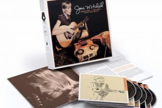 Joni Mitchell Announces Archival Series, Shares Early 1963 Recording of “House of the Rising Sun”: Stream