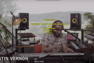 Justin Vernon of Bon Iver Performs ’22 (OVER S∞∞N)’ on Late Show