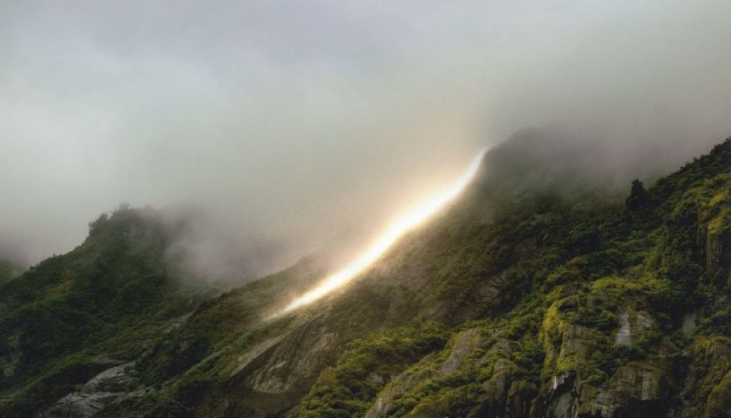 Kasbo Drops Two New Album Singles, “Staying in Love” and “Skogsrå”