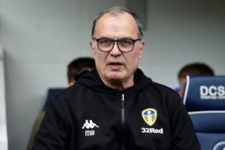 Leeds United confirm one-year contract extension for Marcelo Bielsa