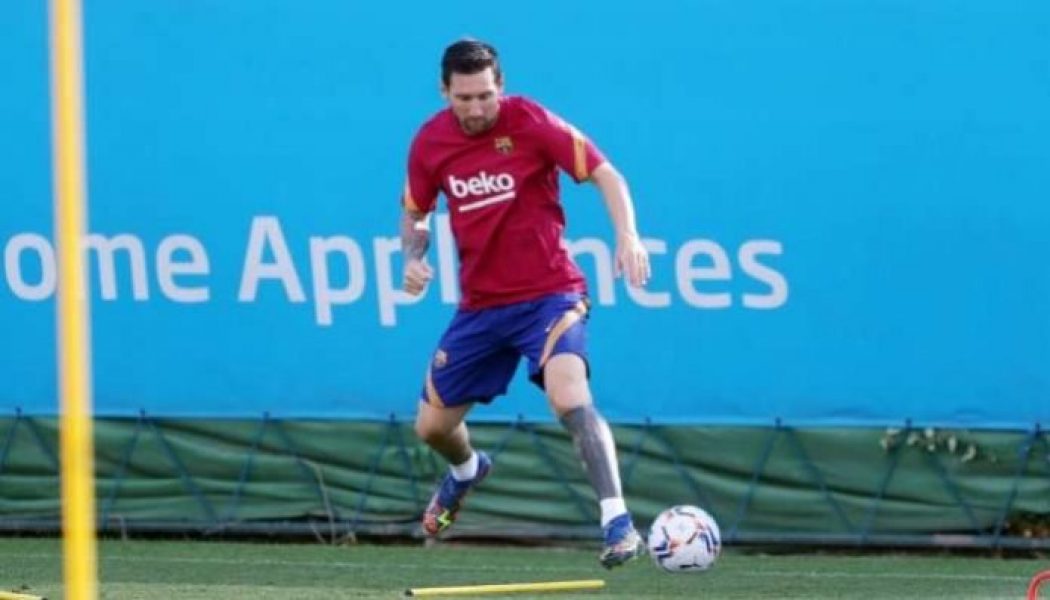 Leo Messi assures Ronald Koeman of his commitment after first training