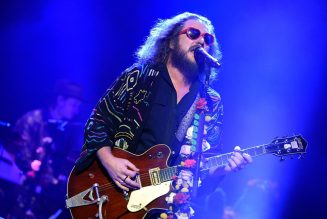 My Morning Jacket Nabs First Adult Alternative Songs No. 1 With ‘Feel You’
