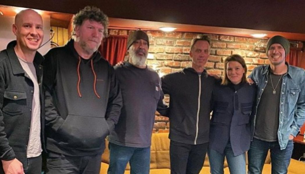 SOUNDGARDEN Members Comment On BRANDI CARLILE Collaboration