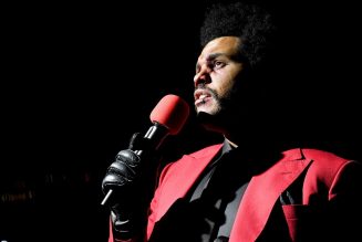 The Weeknd Kicked Off The VMAs With A Literal, Actual Bang