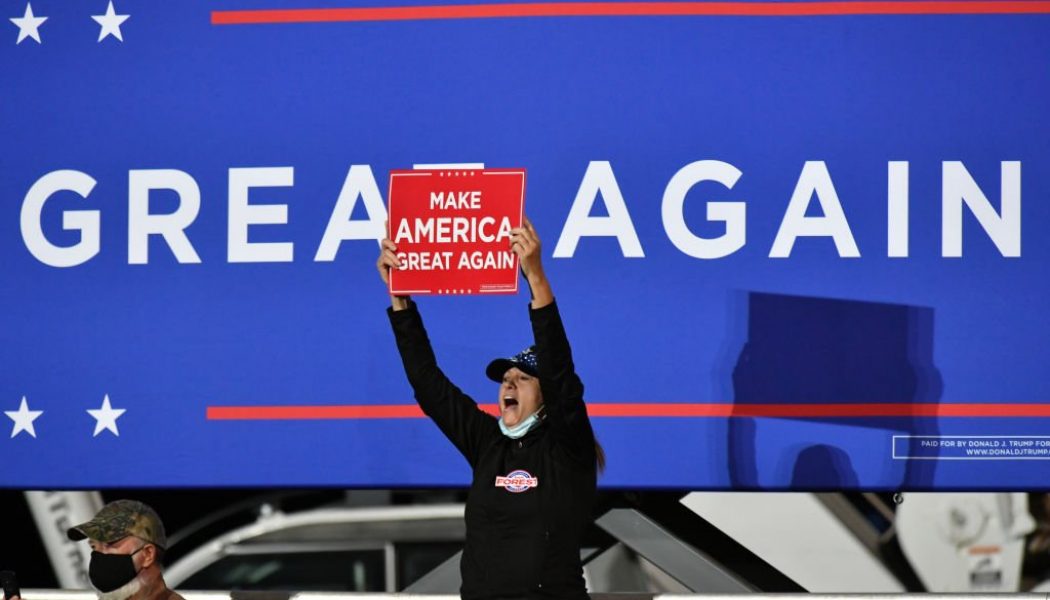 Trump Supporting Convoy Rolls Through North Carolina Yelling “White Power!”