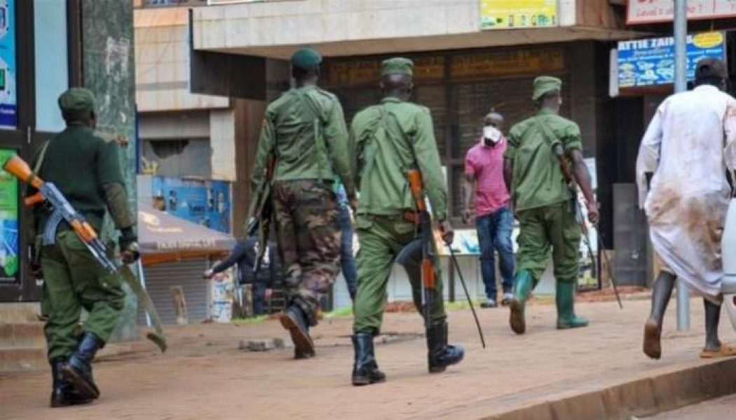 Ugandan military searching for over 200 escaped prisoners