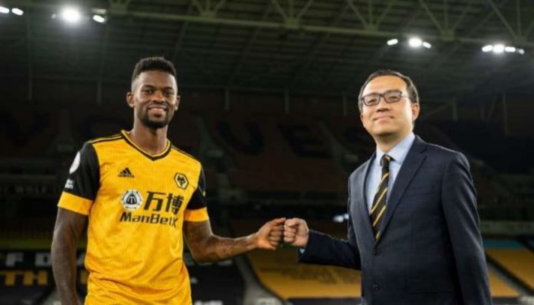Wolves complete signing of Barcelona star