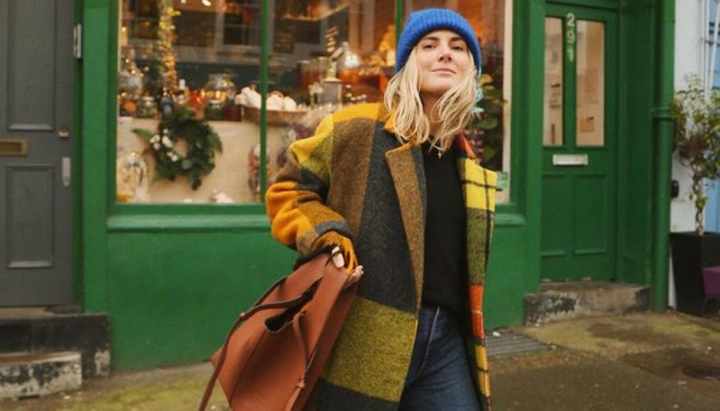 10 Coat-and-Boot Outfits That Are Anything But Boring