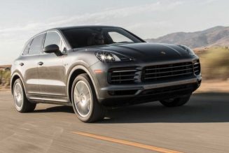 2021 Porsche Cayenne E-Hybrids Get Tweaked, Are Even Juicier