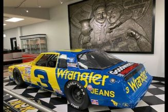 40+ Photos at the RCR NASCAR Museum! Saving Racing History One Car at a Time