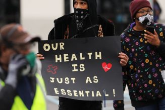 Amazon says 19,816 workers have contracted COVID-19