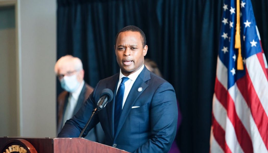 Breonna Taylor Grand Jurors Say They Were “Betrayed” By Kentucky AG